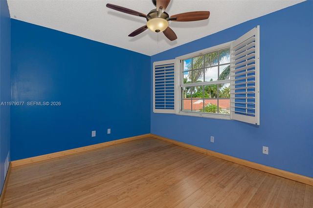 15048 SW 51st St, Davie, FL 33331