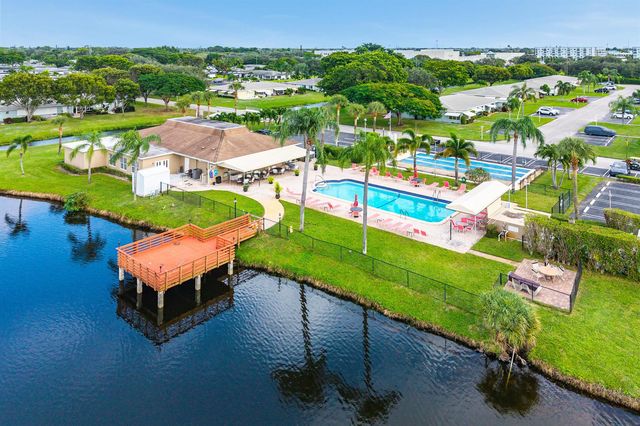 510 High Point Drive D, Delray Beach, FL 33445