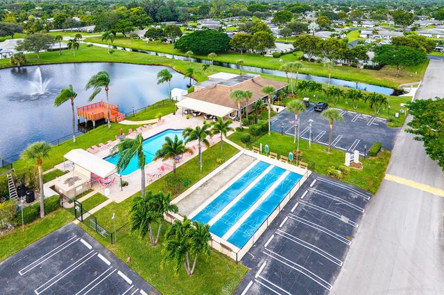 510 High Point Drive D, Delray Beach, FL 33445