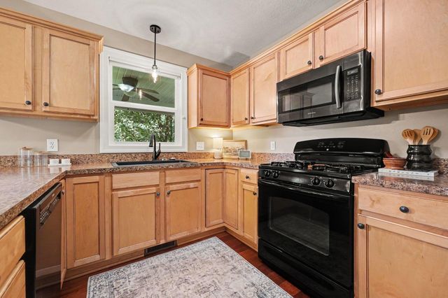 5793 Jamail Drive NE, Belmont, MI 49306