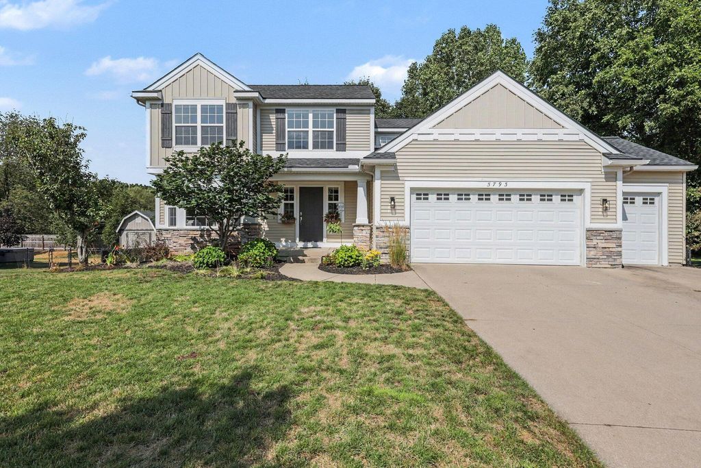 5793 Jamail Drive NE, Belmont, MI 49306
