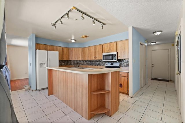 2643 CAMOMILE DRIVE, Orlando, FL 32837