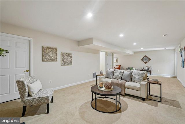 6322 HALSEY RD, Mclean, VA 22101