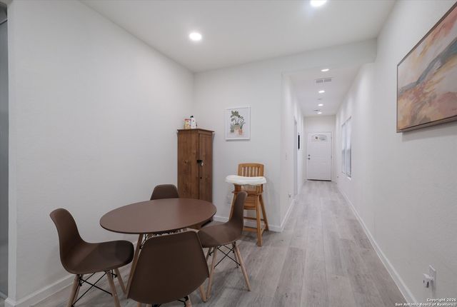 2046 Cincinnati Ave, San Antonio, TX 78228