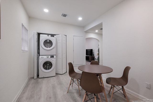 2046 Cincinnati Ave, San Antonio, TX 78228