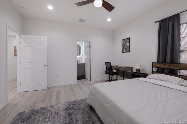 2046 Cincinnati Ave, San Antonio, TX 78228