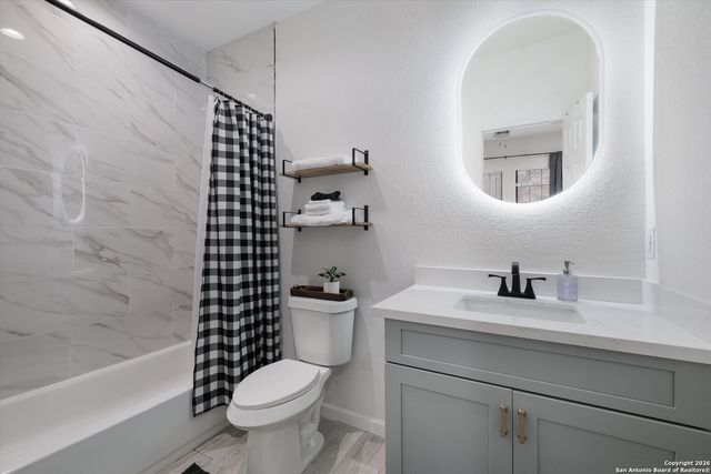 2046 Cincinnati Ave, San Antonio, TX 78228