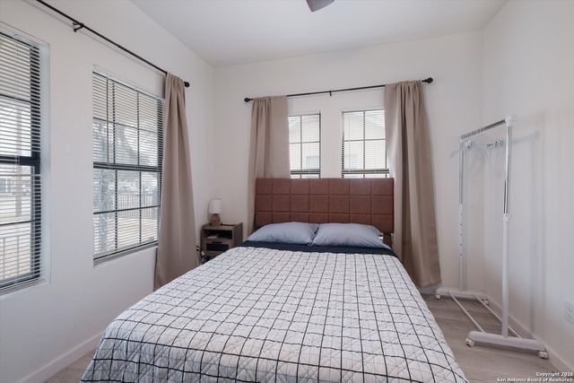 2046 Cincinnati Ave, San Antonio, TX 78228