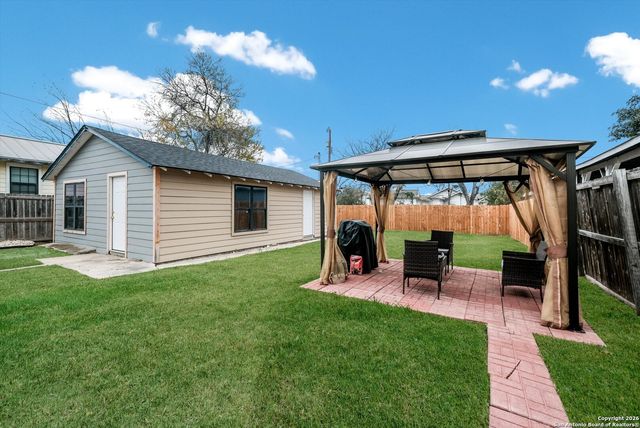 2046 Cincinnati Ave, San Antonio, TX 78228