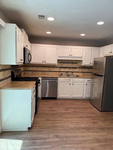 861 CREEK Trail NW, Kennesaw, GA 30144