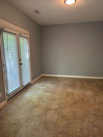 861 CREEK Trail NW, Kennesaw, GA 30144