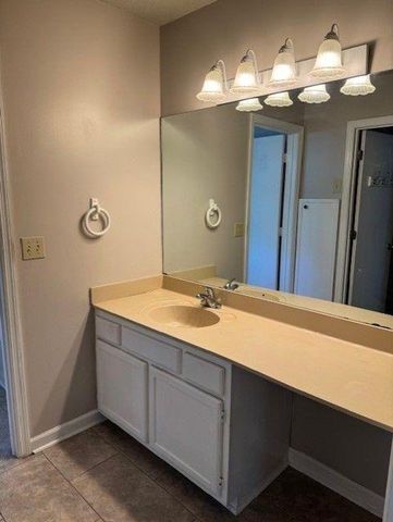 861 CREEK Trail NW, Kennesaw, GA 30144