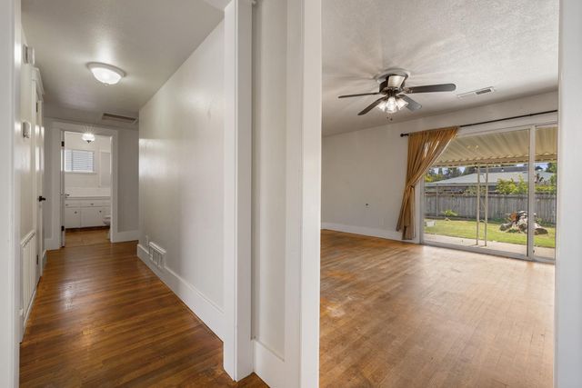 510 E Minnesota Ave, Turlock, CA 95382