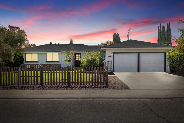 510 E Minnesota Ave, Turlock, CA 95382