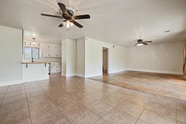 510 E Minnesota Ave, Turlock, CA 95382