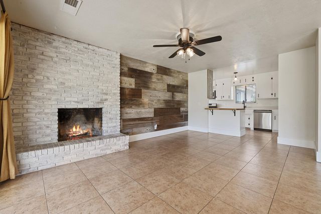 510 E Minnesota Ave, Turlock, CA 95382