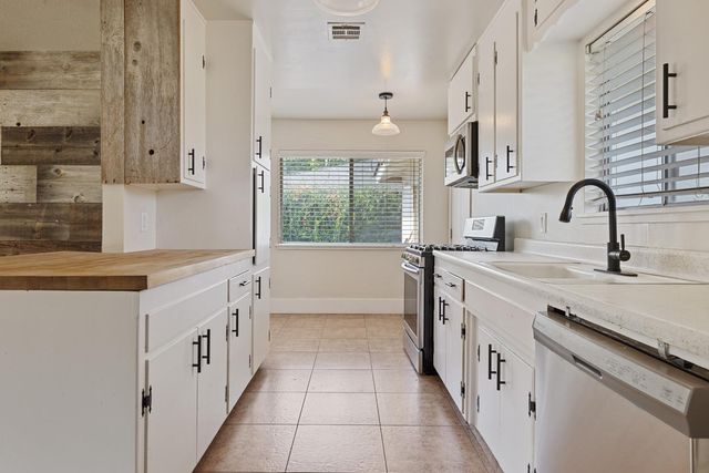 510 E Minnesota Ave, Turlock, CA 95382