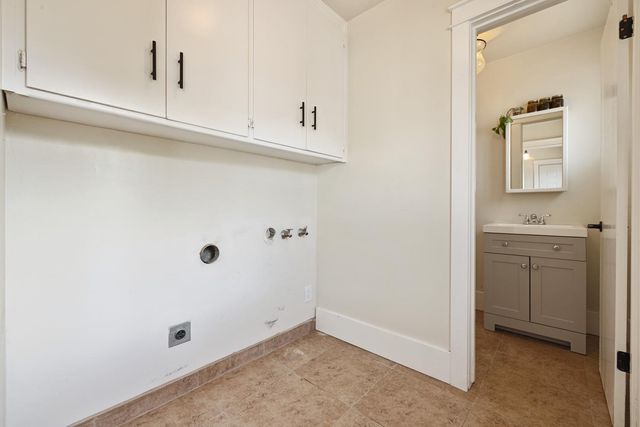 510 E Minnesota Ave, Turlock, CA 95382