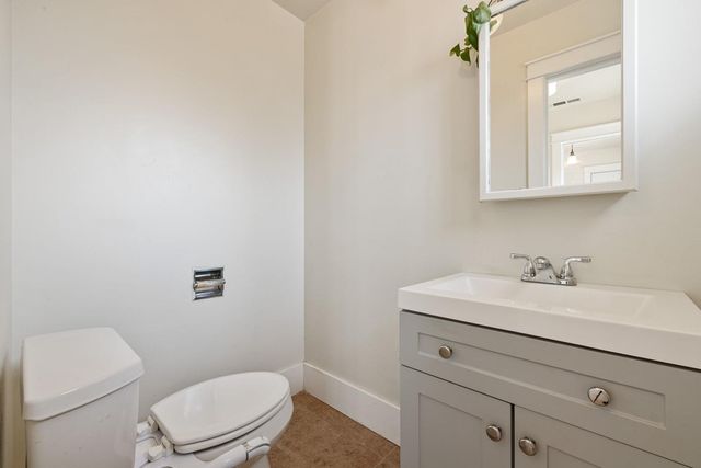 510 E Minnesota Ave, Turlock, CA 95382