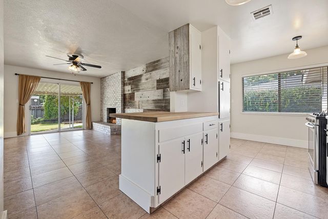 510 E Minnesota Ave, Turlock, CA 95382