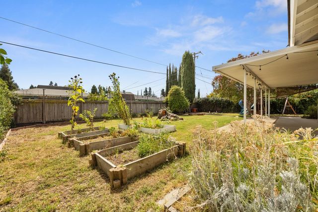 510 E Minnesota Ave, Turlock, CA 95382