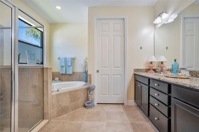 1342 HERITAGE LANDINGS DRIVE, Lakeland, FL 33805