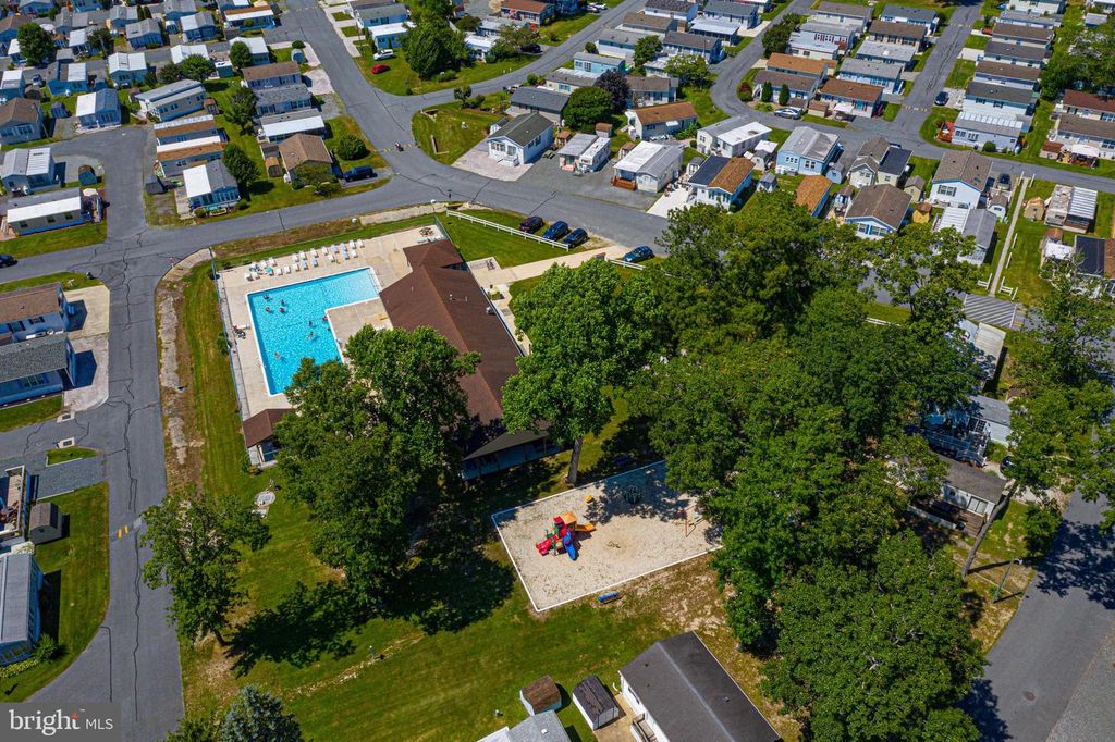 Image 29 of property listing at 277 WOODHAVEN CT, Berlin, MD 21811