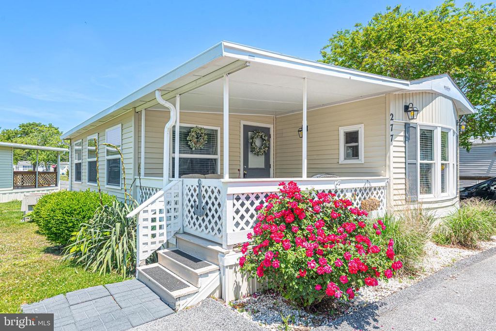 Image 3 of property listing at 277 WOODHAVEN CT, Berlin, MD 21811