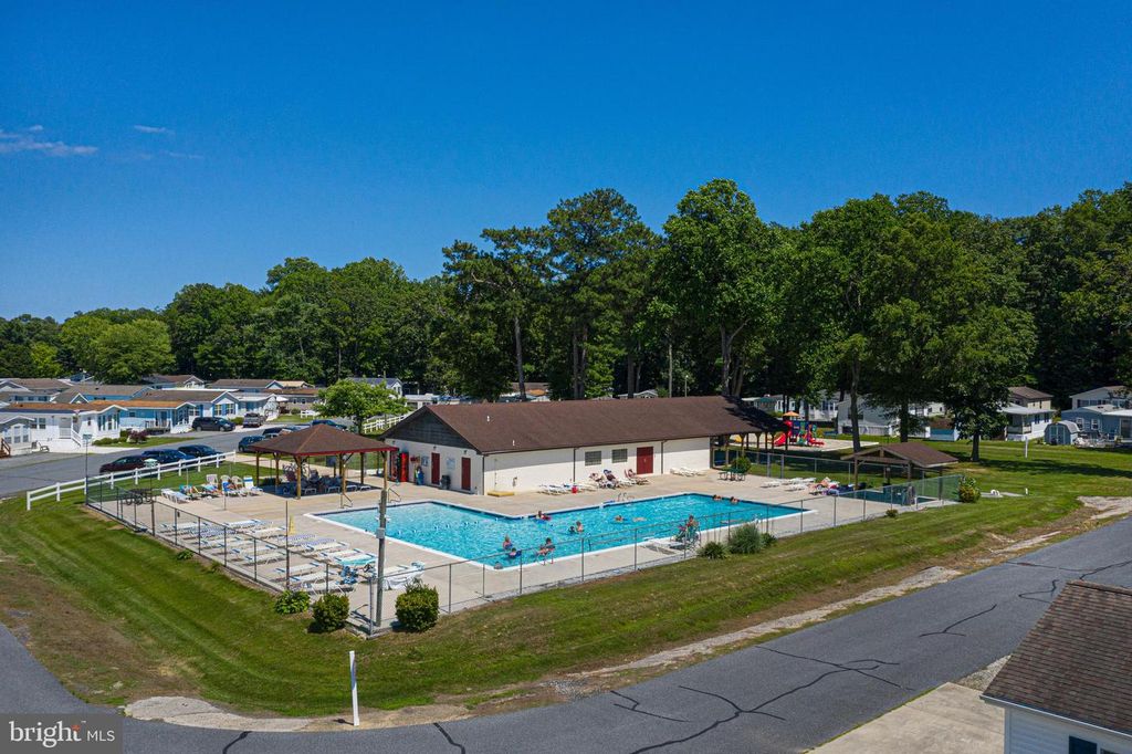 Image 31 of property listing at 277 WOODHAVEN CT, Berlin, MD 21811
