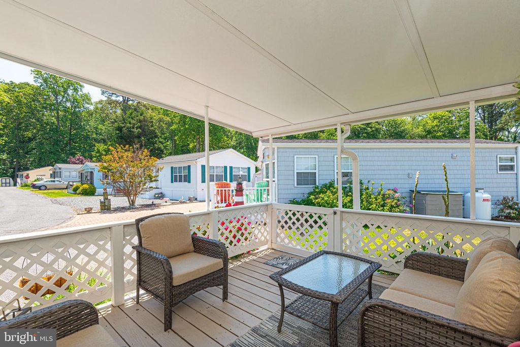 Image 6 of property listing at 277 WOODHAVEN CT, Berlin, MD 21811