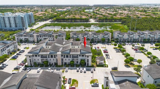 10443 NW 82nd St 8, Doral, FL 33178