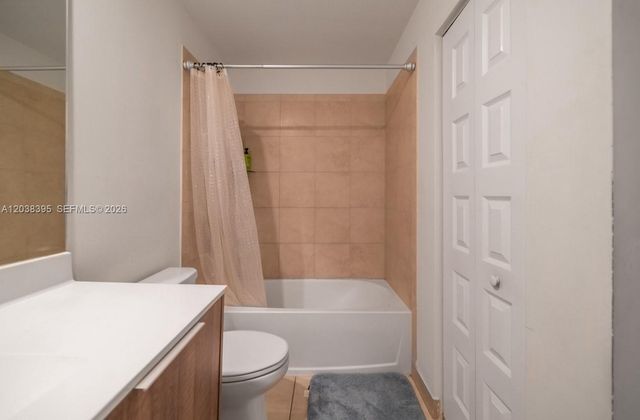 10443 NW 82nd St 8, Doral, FL 33178
