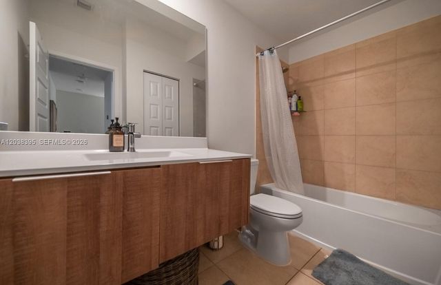 10443 NW 82nd St 8, Doral, FL 33178