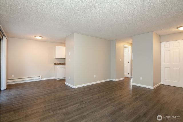 921 12th Avenue SE, Puyallup, WA 98372