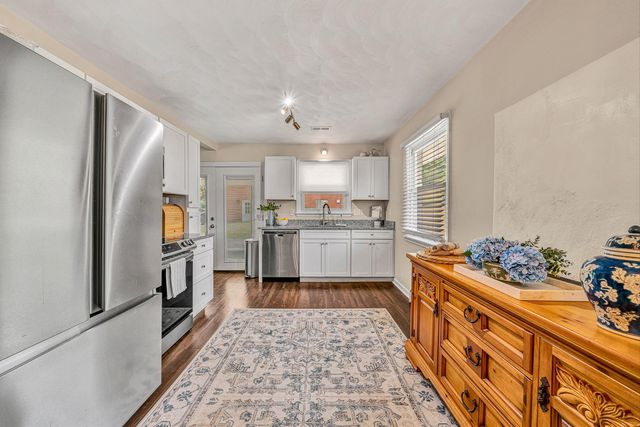 3109 Longhorn RD, Roanoke, VA 24018