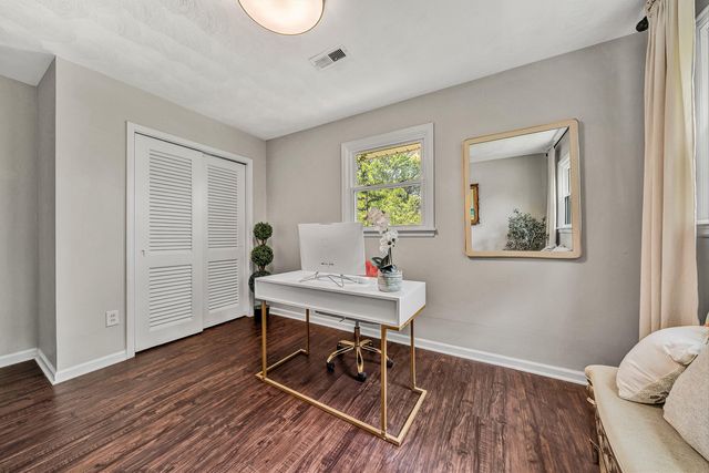 3109 Longhorn RD, Roanoke, VA 24018