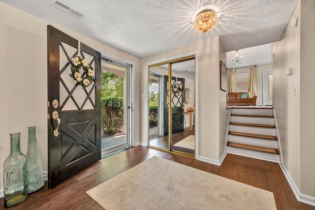 3109 Longhorn RD, Roanoke, VA 24018