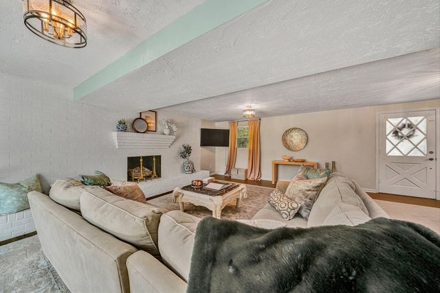 3109 Longhorn RD, Roanoke, VA 24018