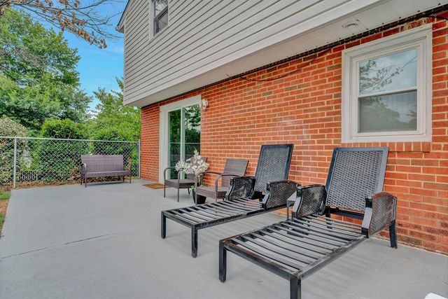 3109 Longhorn RD, Roanoke, VA 24018