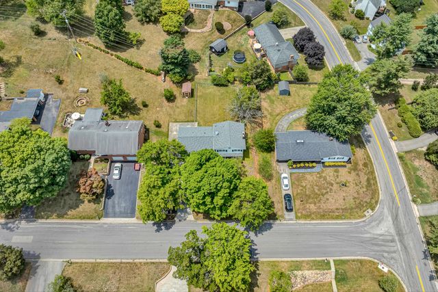 3109 Longhorn RD, Roanoke, VA 24018