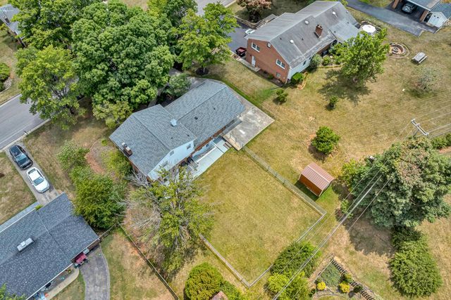 3109 Longhorn RD, Roanoke, VA 24018