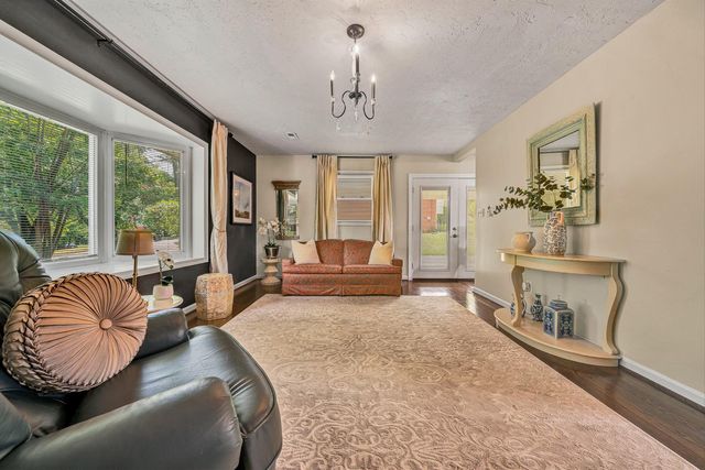 3109 Longhorn RD, Roanoke, VA 24018