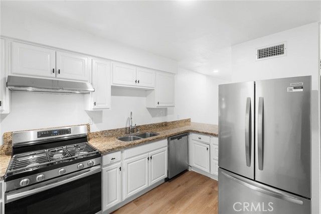 621 E Cedar A, Burbank, CA 91501