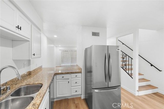 621 E Cedar A, Burbank, CA 91501