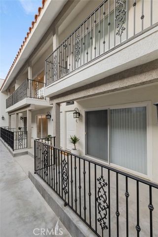 621 E Cedar A, Burbank, CA 91501