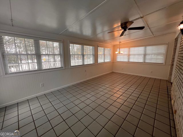 24 N Brooks Road, Lagrange, GA 30240