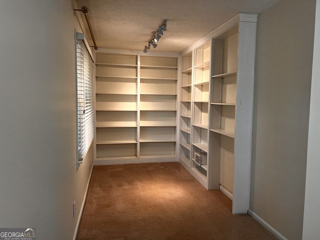 24 N Brooks Road, Lagrange, GA 30240