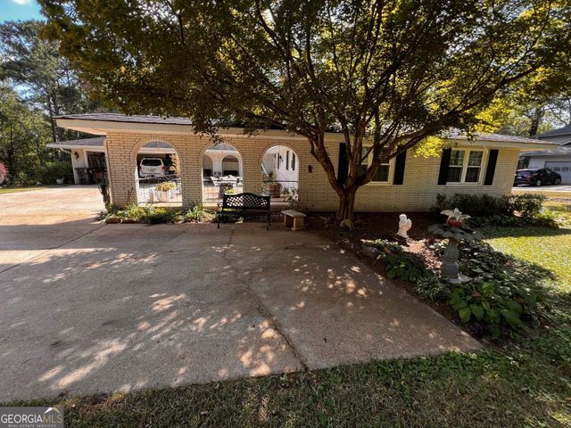 24 N Brooks Road, Lagrange, GA 30240