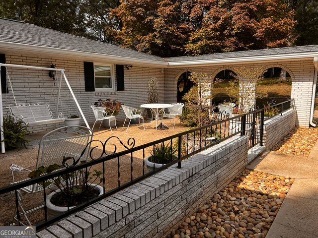 24 N Brooks Road, Lagrange, GA 30240