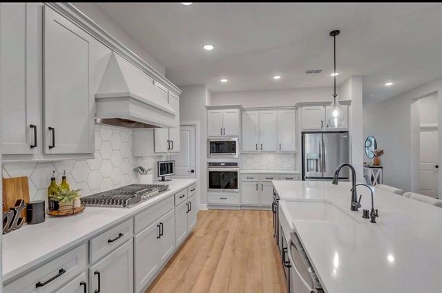 5619 Diamond Dust Drive, Richmond, TX 77469